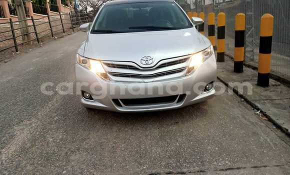 Ra Àlòkù Toyota Venza Silver Ọkọ̀ in Tema ni Greater Accra