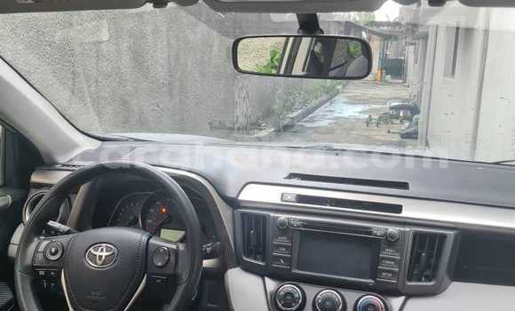 Ra Àlòkù Toyota RAV4 Silver Ọkọ̀ in Tema ni Greater Accra Ra Àlòkù Toyota RAV4 Silver Ọkọ̀ in Tema ni Greater Accra