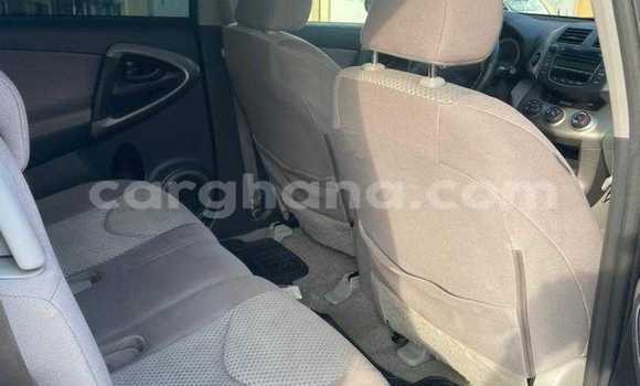 Sayi Na hannu Toyota RAV4 Blue Mota in Tema a Greater Accra Sayi Na hannu Toyota RAV4 Blue Mota in Tema a Greater Accra