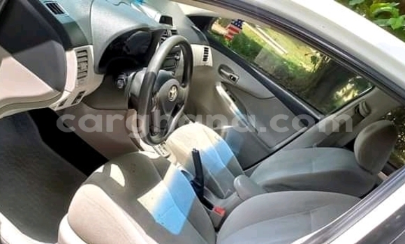 Buy Used Toyota Corolla White Car in Accra in Greater Accra Buy Used Toyota Corolla White Car in Accra in Greater Accra