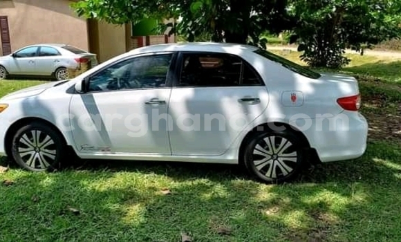 Buy Used Toyota Corolla White Car in Accra in Greater Accra Buy Used Toyota Corolla White Car in Accra in Greater Accra