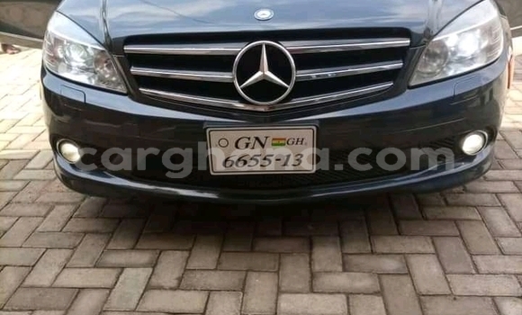Ra Àlòkù Mercedes‒Benz 300CD Miiran Ọkọ̀ in Accra ni Greater Accra