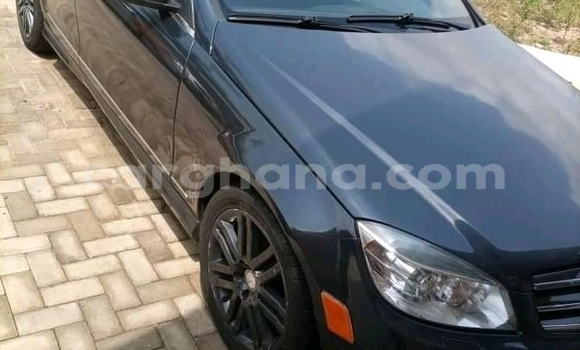 Ra Àlòkù Mercedes‒Benz 300CD Miiran Ọkọ̀ in Accra ni Greater Accra Ra Àlòkù Mercedes‒Benz 300CD Miiran Ọkọ̀ in Accra ni Greater Accra