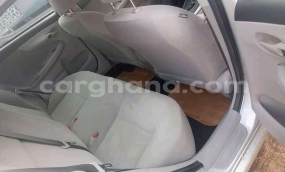 Ra Àlòkù Toyota Corolla Silver Ọkọ̀ in Accra ni Greater Accra Ra Àlòkù Toyota Corolla Silver Ọkọ̀ in Accra ni Greater Accra