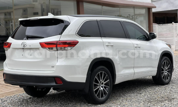 Sayi Sabo Toyota Highlander White Mota in Accra a Greater Accra Sayi Sabo Toyota Highlander White Mota in Accra a Greater Accra