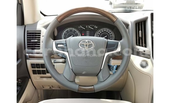 Buy Import Toyota Land Cruiser Black Car in Import - Dubai in Ashanti Buy Import Toyota Land Cruiser Black Car in Import - Dubai in Ashanti