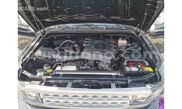 Sayi Imported Toyota FJ Cruiser Black Mota in Import - Dubai a Ashanti Sayi Imported Toyota FJ Cruiser Black Mota in Import - Dubai a Ashanti