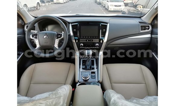 Ra Imported Mitsubishi Montero funfun Ọkọ̀ in Import - Dubai ni Ashanti Ra Imported Mitsubishi Montero funfun Ọkọ̀ in Import - Dubai ni Ashanti