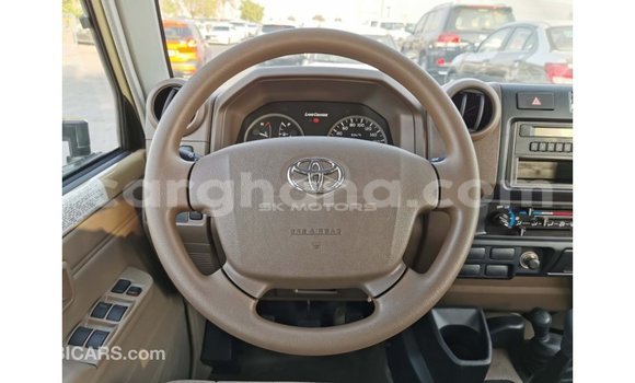 Ra Imported Toyota Land Cruiser Alagara Ọkọ̀ in Import - Dubai ni Ashanti Ra Imported Toyota Land Cruiser Alagara Ọkọ̀ in Import - Dubai ni Ashanti