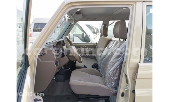 Ra Imported Toyota Land Cruiser Alagara Ọkọ̀ in Import - Dubai ni Ashanti Ra Imported Toyota Land Cruiser Alagara Ọkọ̀ in Import - Dubai ni Ashanti