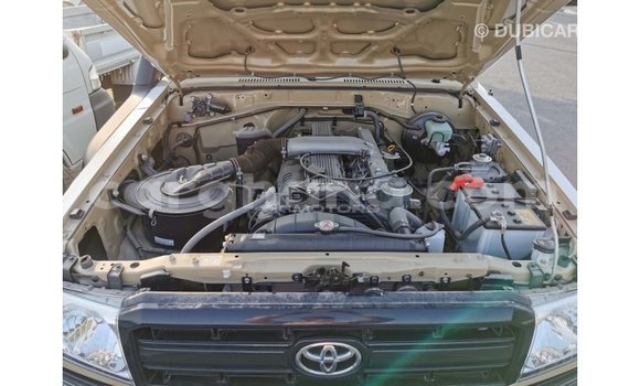 Ra Imported Toyota Land Cruiser Alagara Ọkọ̀ in Import - Dubai ni Ashanti Ra Imported Toyota Land Cruiser Alagara Ọkọ̀ in Import - Dubai ni Ashanti