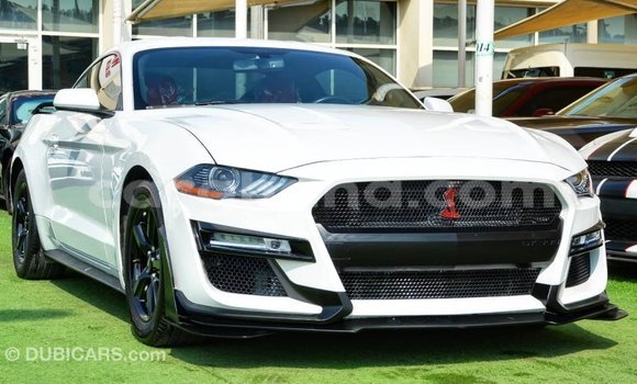 Sayi Imported Ford Mustang White Mota in Import - Dubai a Ashanti Sayi Imported Ford Mustang White Mota in Import - Dubai a Ashanti
