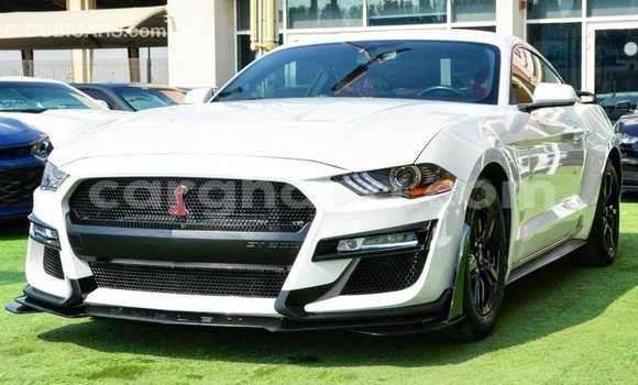 Sayi Imported Ford Mustang White Mota in Import - Dubai a Ashanti Sayi Imported Ford Mustang White Mota in Import - Dubai a Ashanti