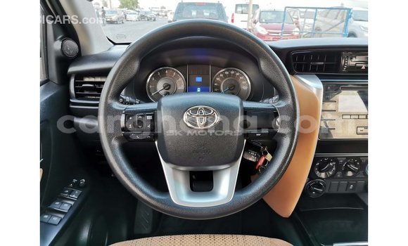 Ra Imported Toyota Fortuner funfun Ọkọ̀ in Import - Dubai ni Ashanti Ra Imported Toyota Fortuner funfun Ọkọ̀ in Import - Dubai ni Ashanti