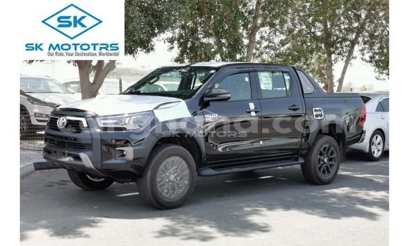 Ra Imported Toyota Hilux Black Ọkọ̀ in Import - Dubai ni Ashanti