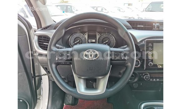 Ra Imported Toyota Hilux funfun Ọkọ̀ in Import - Dubai ni Ashanti Ra Imported Toyota Hilux funfun Ọkọ̀ in Import - Dubai ni Ashanti