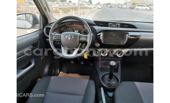 Buy Import Toyota Hilux White Car in Import - Dubai in Ashanti Buy Import Toyota Hilux White Car in Import - Dubai in Ashanti