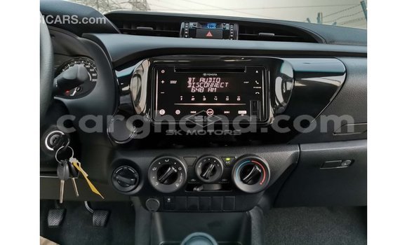 Buy Import Toyota Hilux White Car in Import - Dubai in Ashanti Buy Import Toyota Hilux White Car in Import - Dubai in Ashanti