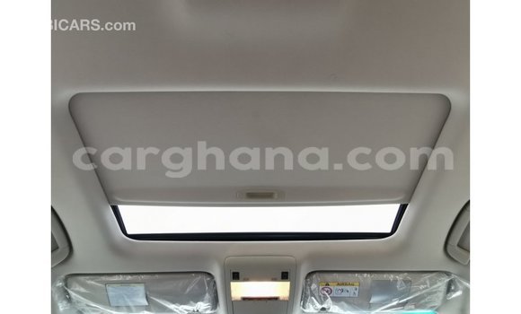 Buy Import Toyota Land Cruiser White Car in Import - Dubai in Ashanti Buy Import Toyota Land Cruiser White Car in Import - Dubai in Ashanti