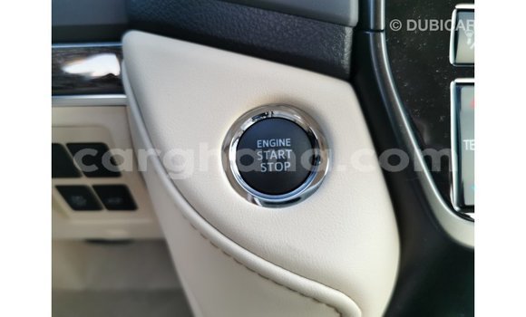 Sayi Imported Toyota Land Cruiser White Mota in Import - Dubai a Ashanti Sayi Imported Toyota Land Cruiser White Mota in Import - Dubai a Ashanti