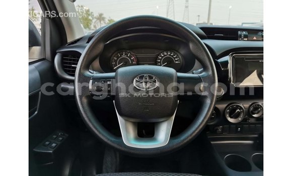 Buy Import Toyota Hilux White Car in Import - Dubai in Ashanti Buy Import Toyota Hilux White Car in Import - Dubai in Ashanti