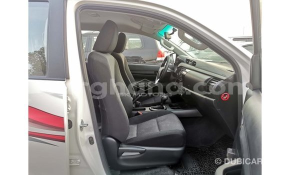 Buy Import Toyota Hilux White Car in Import - Dubai in Ashanti Buy Import Toyota Hilux White Car in Import - Dubai in Ashanti