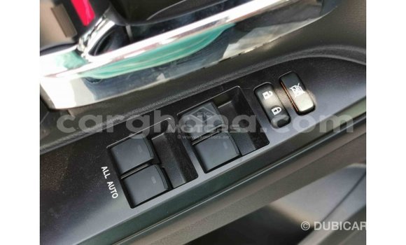 Ra Imported Toyota Land Cruiser funfun Ọkọ̀ in Import - Dubai ni Ashanti Ra Imported Toyota Land Cruiser funfun Ọkọ̀ in Import - Dubai ni Ashanti