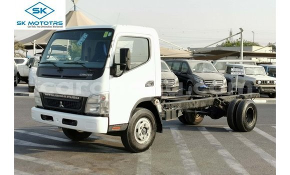 Ra Imported Mitsubishi i funfun Ọkọ̀ in Import - Dubai ni Ashanti Ra Imported Mitsubishi i funfun Ọkọ̀ in Import - Dubai ni Ashanti