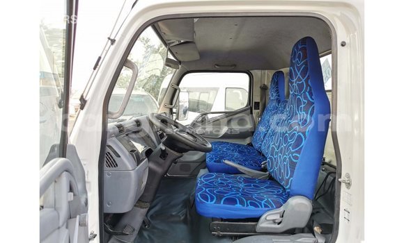 Ra Imported Mitsubishi i funfun Ọkọ̀ in Import - Dubai ni Ashanti Ra Imported Mitsubishi i funfun Ọkọ̀ in Import - Dubai ni Ashanti