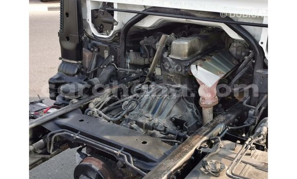 Ra Imported Mitsubishi i funfun Ọkọ̀ in Import - Dubai ni Ashanti Ra Imported Mitsubishi i funfun Ọkọ̀ in Import - Dubai ni Ashanti