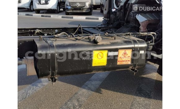 Ra Imported Mitsubishi i funfun Ọkọ̀ in Import - Dubai ni Ashanti Ra Imported Mitsubishi i funfun Ọkọ̀ in Import - Dubai ni Ashanti