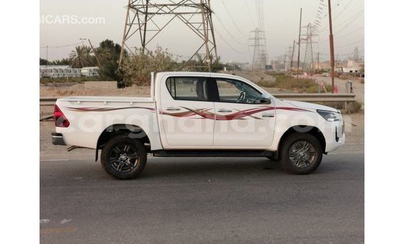 Ra Imported Toyota Hilux funfun Ọkọ̀ in Import - Dubai ni Ashanti Ra Imported Toyota Hilux funfun Ọkọ̀ in Import - Dubai ni Ashanti