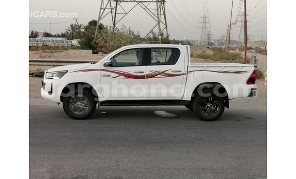 Ra Imported Toyota Hilux funfun Ọkọ̀ in Import - Dubai ni Ashanti Ra Imported Toyota Hilux funfun Ọkọ̀ in Import - Dubai ni Ashanti