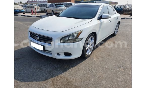 Ra Imported Nissan Maxima funfun Ọkọ̀ in Import - Dubai ni Ashanti Ra Imported Nissan Maxima funfun Ọkọ̀ in Import - Dubai ni Ashanti