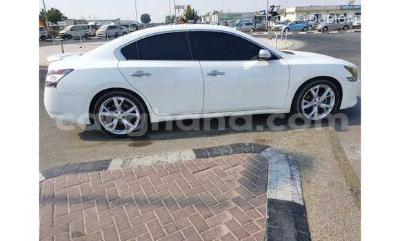 Ra Imported Nissan Maxima funfun Ọkọ̀ in Import - Dubai ni Ashanti Ra Imported Nissan Maxima funfun Ọkọ̀ in Import - Dubai ni Ashanti