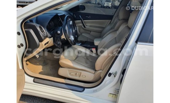 Ra Imported Nissan Maxima funfun Ọkọ̀ in Import - Dubai ni Ashanti Ra Imported Nissan Maxima funfun Ọkọ̀ in Import - Dubai ni Ashanti