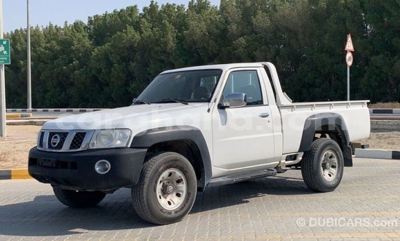Buy Import Nissan Patrol White Car in Import - Dubai in Ashanti Buy Import Nissan Patrol White Car in Import - Dubai in Ashanti