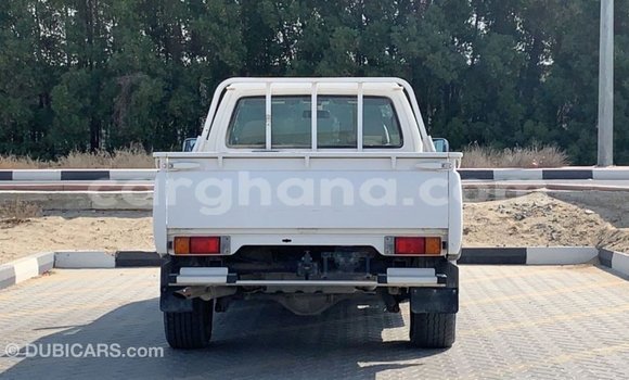 Buy Import Nissan Patrol White Car in Import - Dubai in Ashanti Buy Import Nissan Patrol White Car in Import - Dubai in Ashanti