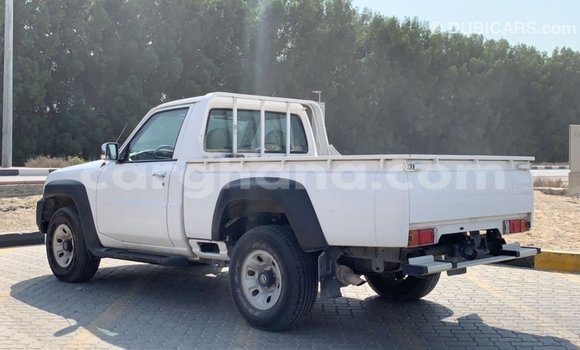 Buy Import Nissan Patrol White Car in Import - Dubai in Ashanti Buy Import Nissan Patrol White Car in Import - Dubai in Ashanti