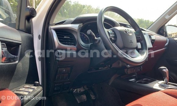 Buy Import Toyota Hilux White Car in Import - Dubai in Ashanti Buy Import Toyota Hilux White Car in Import - Dubai in Ashanti