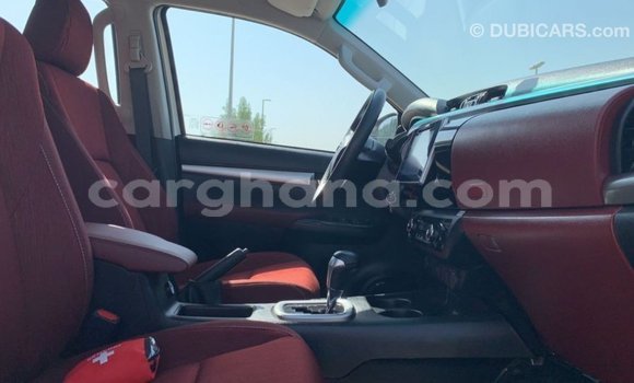 Buy Import Toyota Hilux White Car in Import - Dubai in Ashanti Buy Import Toyota Hilux White Car in Import - Dubai in Ashanti