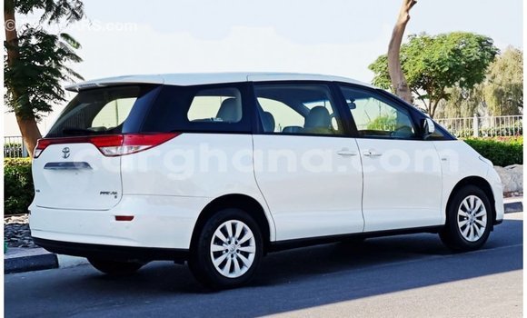 Buy Import Toyota Previa White Car in Import - Dubai in Ashanti Buy Import Toyota Previa White Car in Import - Dubai in Ashanti