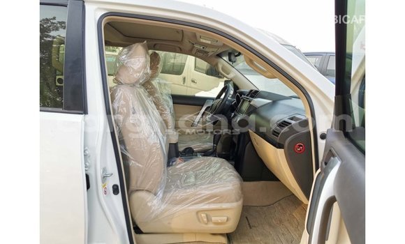 Sayi Imported Toyota Prado White Mota in Import - Dubai a Ashanti Sayi Imported Toyota Prado White Mota in Import - Dubai a Ashanti