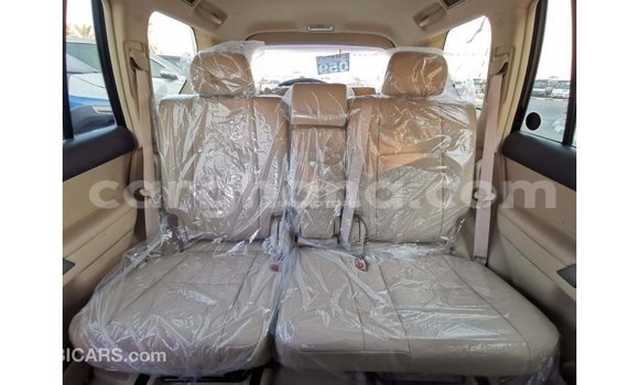Sayi Imported Toyota Prado White Mota in Import - Dubai a Ashanti Sayi Imported Toyota Prado White Mota in Import - Dubai a Ashanti