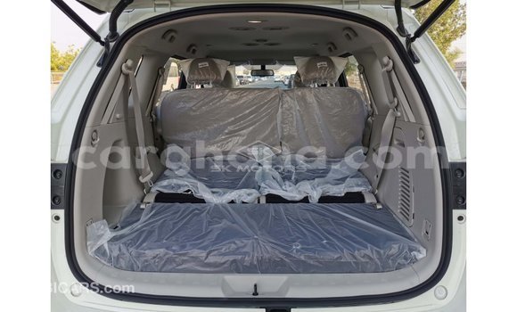 Ra Imported Nissan Xterra funfun Ọkọ̀ in Import - Dubai ni Ashanti Ra Imported Nissan Xterra funfun Ọkọ̀ in Import - Dubai ni Ashanti