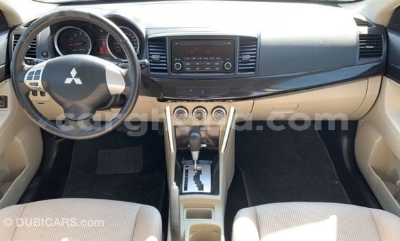 Ra Imported Mitsubishi Lancer funfun Ọkọ̀ in Import - Dubai ni Ashanti Ra Imported Mitsubishi Lancer funfun Ọkọ̀ in Import - Dubai ni Ashanti