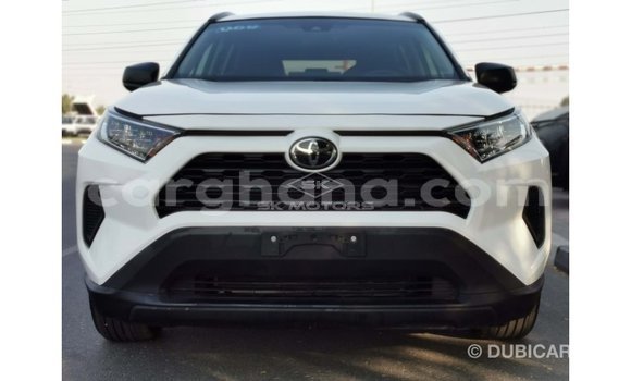 Sayi Imported Toyota 4Runner White Mota in Import - Dubai a Ashanti Sayi Imported Toyota 4Runner White Mota in Import - Dubai a Ashanti