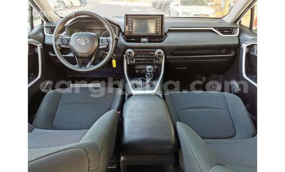 Sayi Imported Toyota 4Runner White Mota in Import - Dubai a Ashanti Sayi Imported Toyota 4Runner White Mota in Import - Dubai a Ashanti