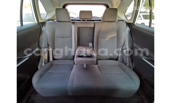 Sayi Imported Toyota 4Runner White Mota in Import - Dubai a Ashanti Sayi Imported Toyota 4Runner White Mota in Import - Dubai a Ashanti