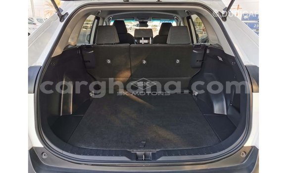 Sayi Imported Toyota 4Runner White Mota in Import - Dubai a Ashanti Sayi Imported Toyota 4Runner White Mota in Import - Dubai a Ashanti